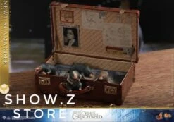[Pre-Order] Hot Toys HT 1/6 Newt Scamander MMS512 Fantastic Beasts: The Crimes Of Grindelwald -Figure Forge Outlet Store 1a0aa21c3e