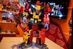 Hasbro POTP Titan Class Predaking Feral Rex Set Of 5 Figures -Figure Forge Outlet Store 3e1d31c38a