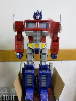 Lewin Resources Lewin-01 Atlas Optimus Prime Ultimate Limited Edition -Figure Forge Outlet Store 7682c694b7