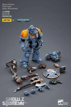 JoyToy Source 1/18 Warhammer 40K Space Wolves Claw Pack Sigyrr Stoneshield -Figure Forge Outlet Store 9a313ff4fc
